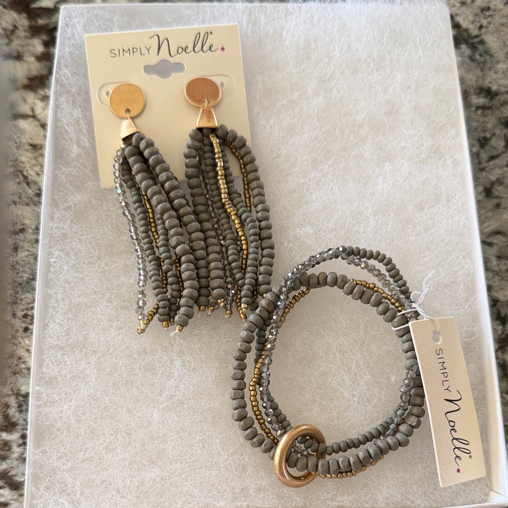 Simply Noelle Gray And Gold Beaded Earrings & Bracelet Set